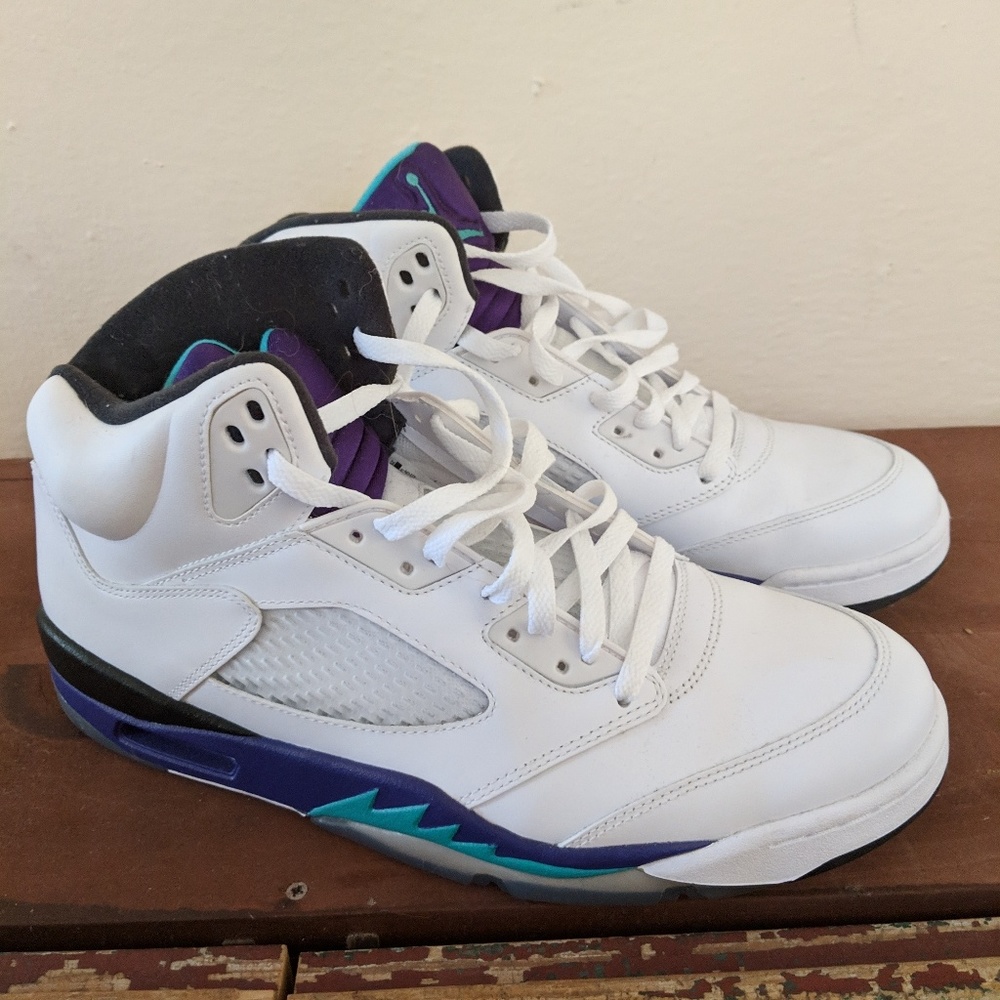 Air Jordan 5 Retro Grapes